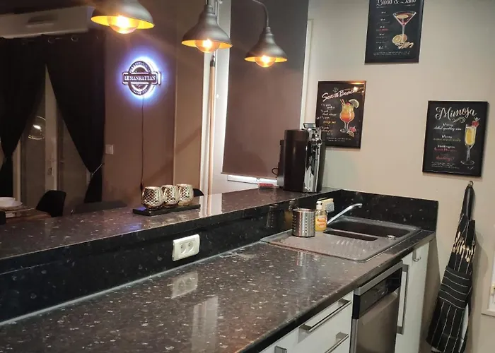 Le Manhattan Authentique Maison Climatisee 78 M2 Apartment *